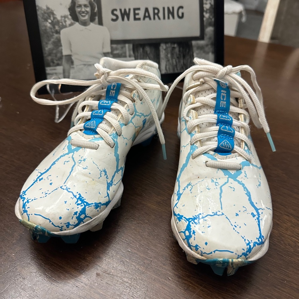 Under Armour Spotlight Franchise 4 RM JR AA Football Cleats 3027319 100 Kids 3Y